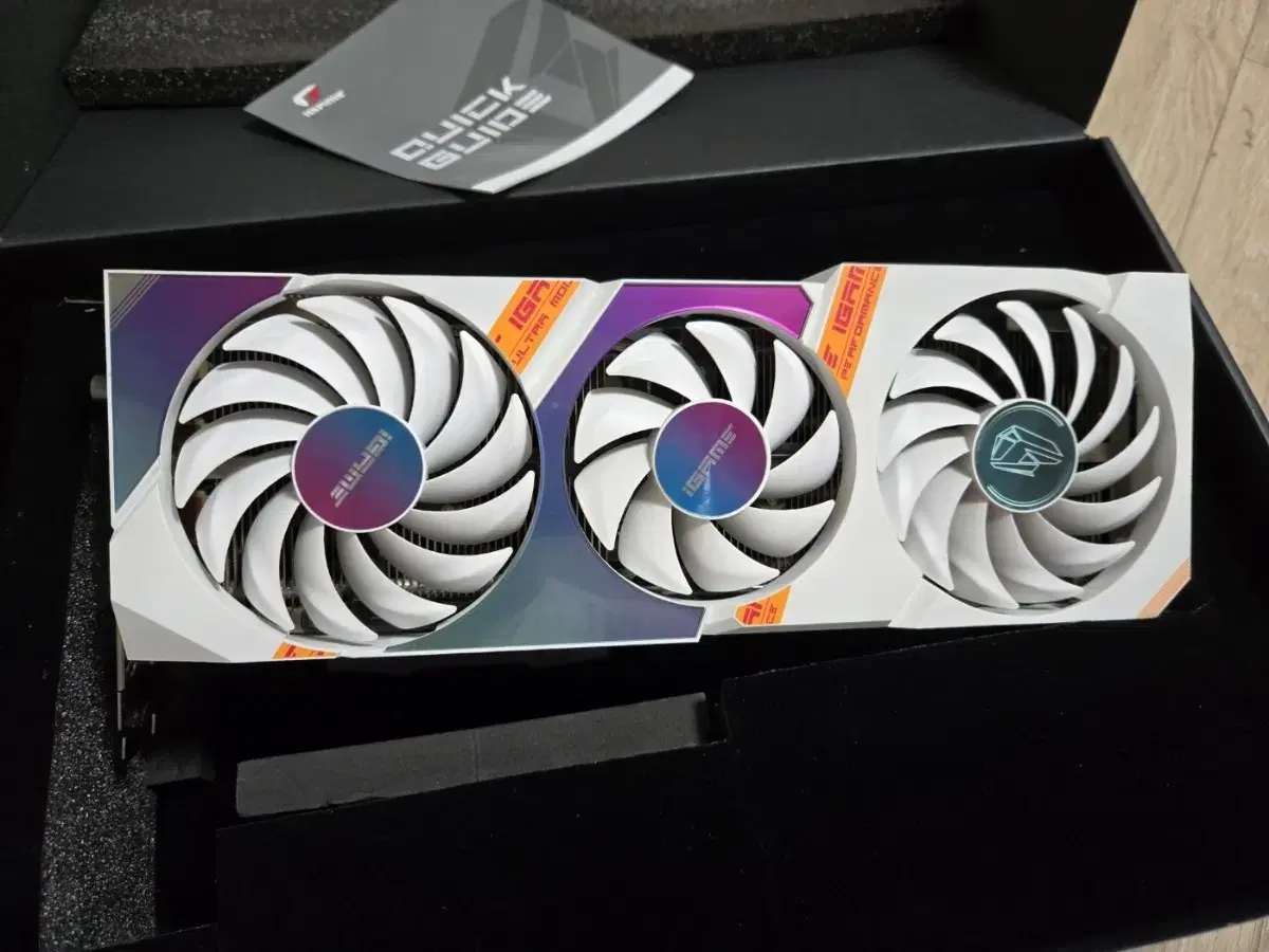 컬러풀 Rtx 3070 ultra white lhr